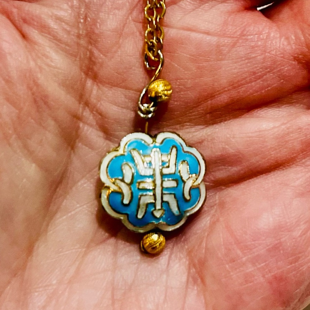 Vintage Cloisonné Enamel Necklace – Robin’s-Egg Blue & Gold Longevity Symbol - Picture 4 of 11